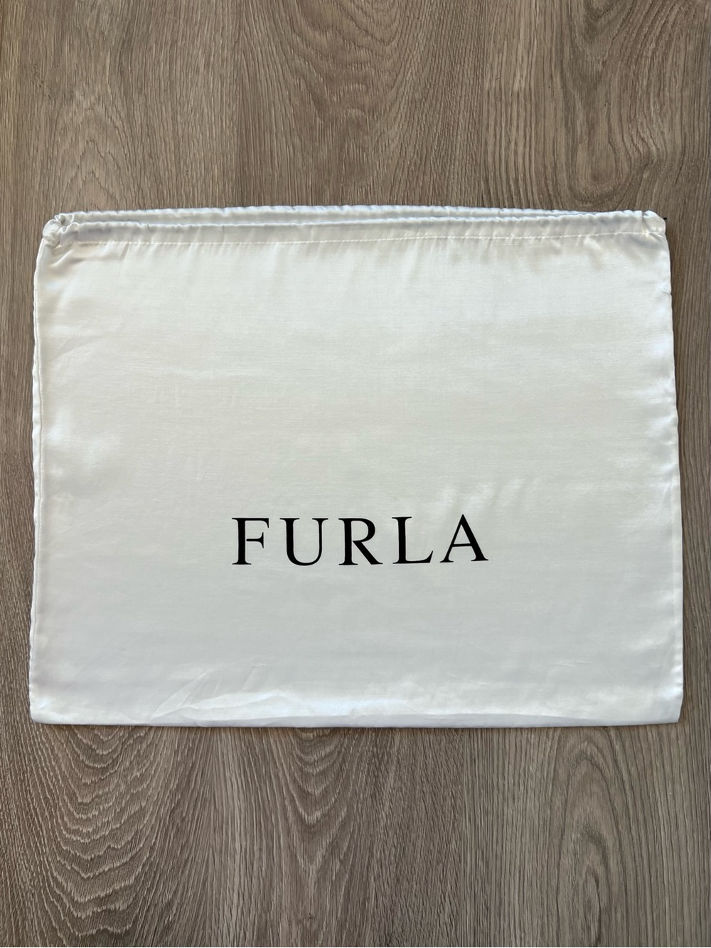 Furla dust bag (C720)